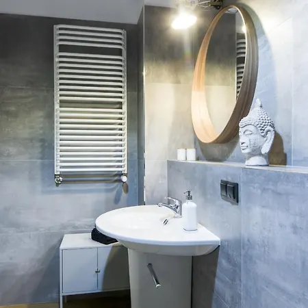 Nowy Atal Tower - Garaz - Taras Widokowy - Centrum Wroclaw